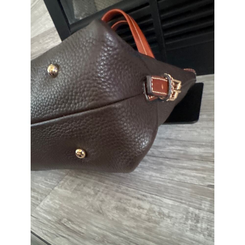 EUC Dooney & Bourke Sara bag in Tmoro and caramel leather purse satchel tote - Picture 9 of 12